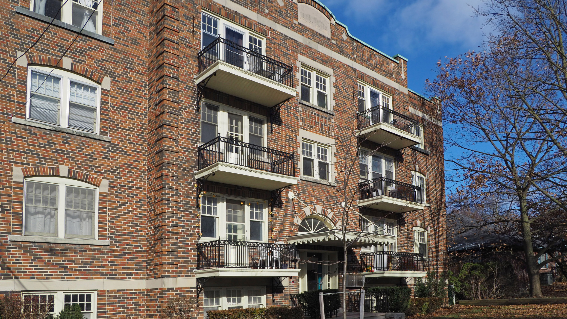 3 Reasons to Invest in Others’ Apartment Syndication Deals